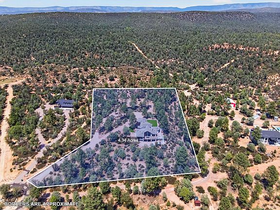 3rd image of 810 N Chaparral Pines Dr