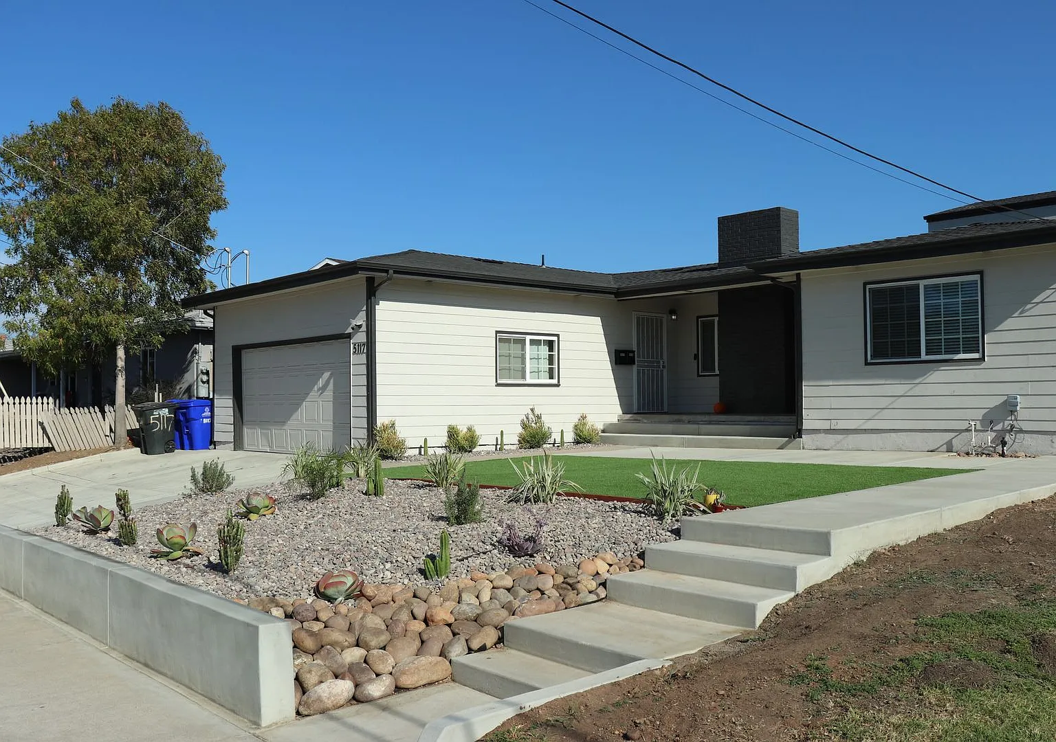 Beautiful bright and spacious 5 Bedrooms - Amazing Location! — Photo 2
