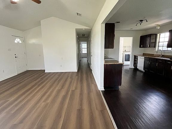 living room/dining/kitchen