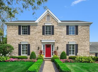 120 Hill Rd, Willowbrook, IL 60527