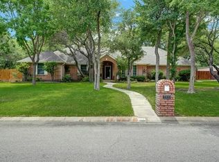 128 Oakwood Ct, Lakeside, TX 76135