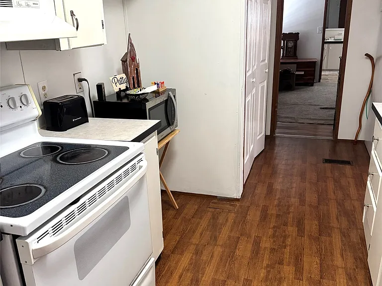 1321 Gator Hill Dr — Photo 4