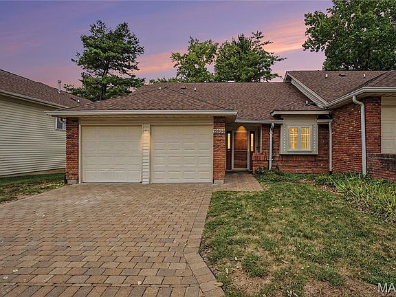 2nd image of 12936 Autumn View Dr