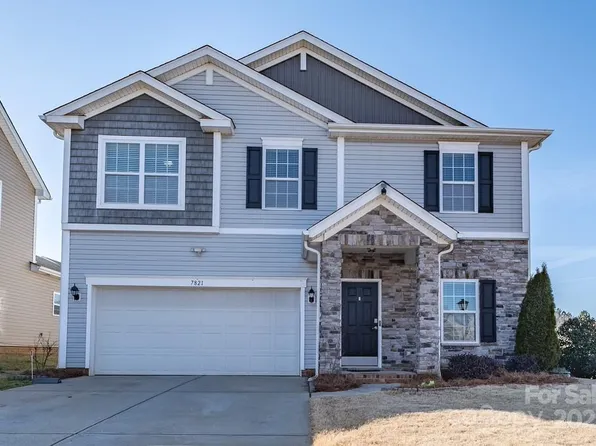 7821 Hereford St, Charlotte, NC 28213