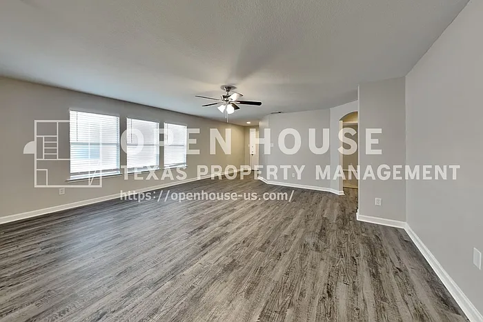 3 bed, 2.0 bath, 1688 sqft, $1,950 — Photo 4