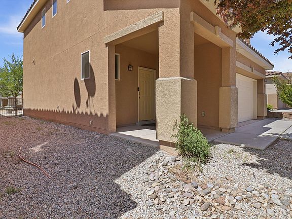 4th image of 2252 Violeta Cir SE
