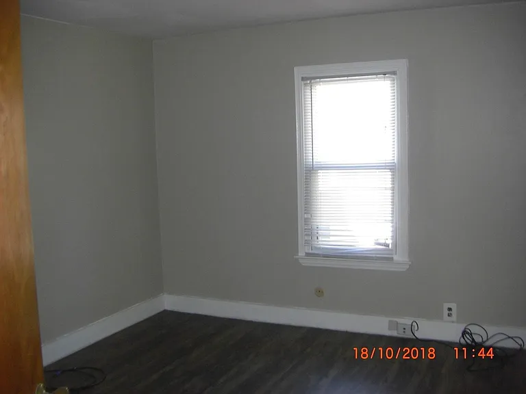 21395 Oxford Ave — Photo 28