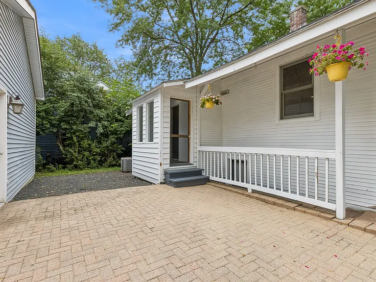255 Happ Rd — Photo 29