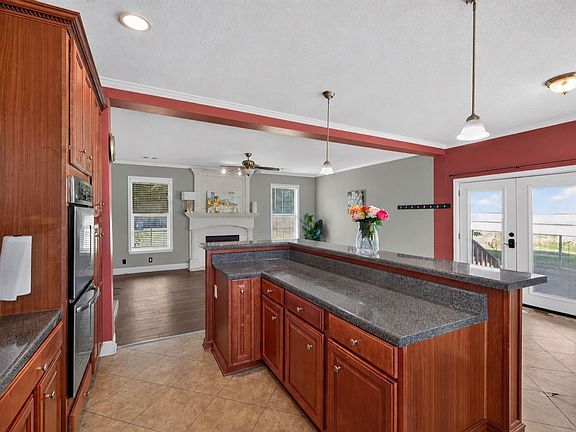 4th image of 6965 Conner Ln