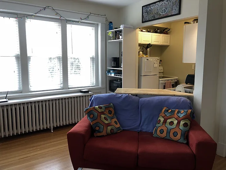 1629 E Superior — Photo 7