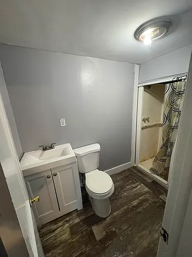 377 E Broadway #8 Photo 1