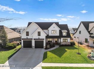 752 Ironwood Ln, Loudon, TN 37774