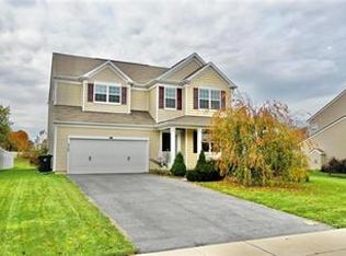9749 Sleepy Hollow Ln, Breinigsville, PA 18031