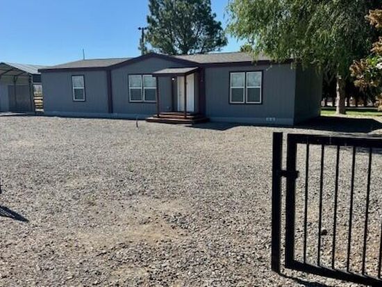 6190 Yost Rd, Toppenish, WA 98948