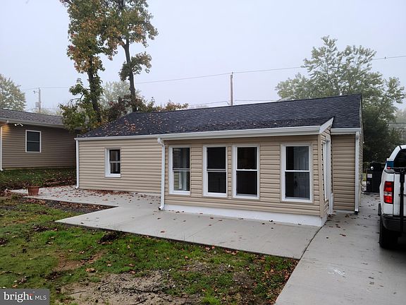 2nd image of 416 Carver Dr