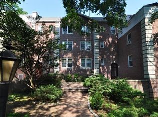 860 Palmer Rd APT 1D, Bronxville, NY 10708