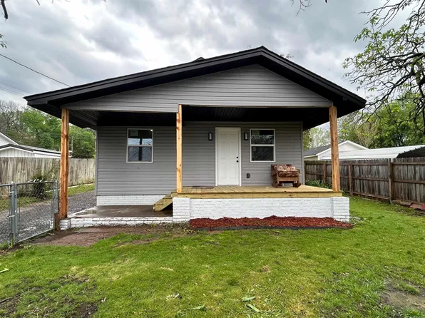 510 E Drilling St, Morrilton, AR 72110