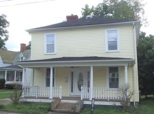 108 Main St, Paintsville, KY 41240