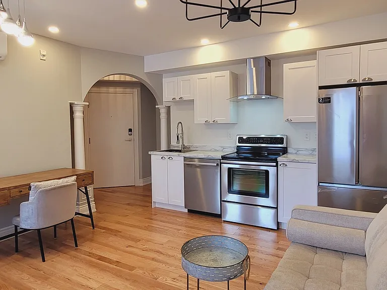 157 James St #202 — Photo 12