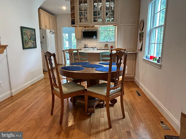 4854 Bayard Blvd — Photo 5