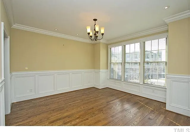 1032 Alemany St — Photo 3