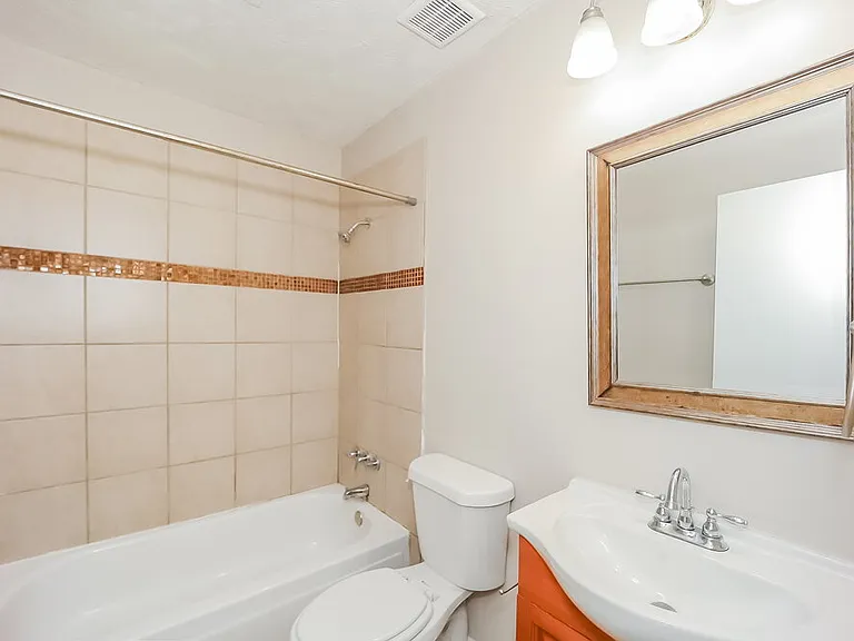 67 Burnham Cir — Photo 15
