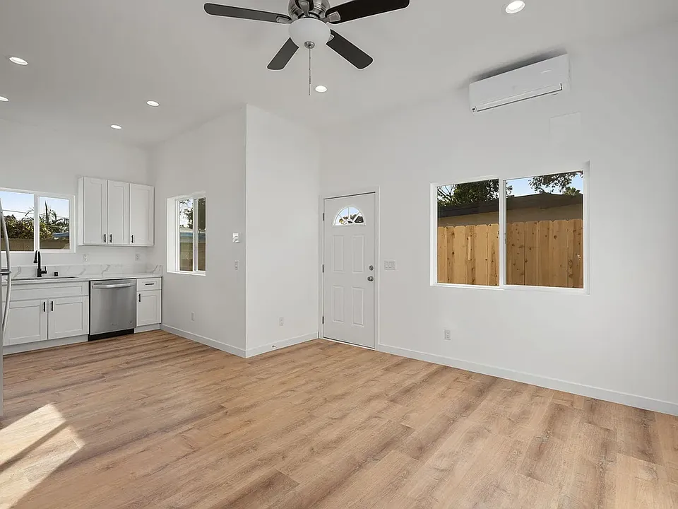4161 Clairemont Mesa Blvd