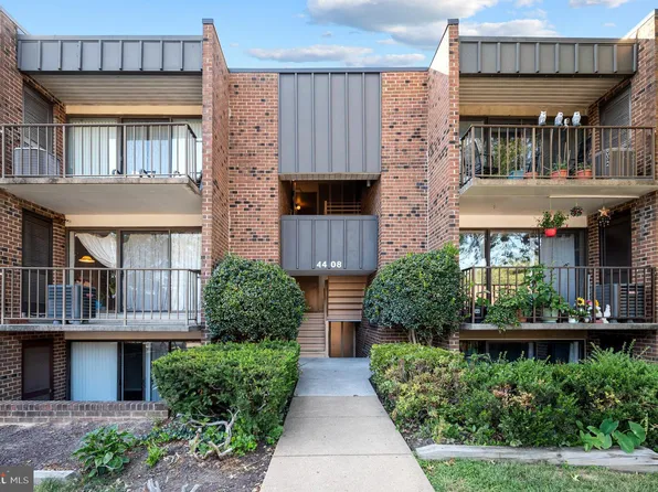 4408 Island Pl APT 303, Annandale, VA 22003