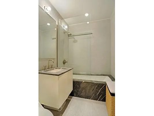 Rented by Corcoran | media 16