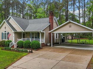 2024 Country Trails Dr, Clayton, NC 27520