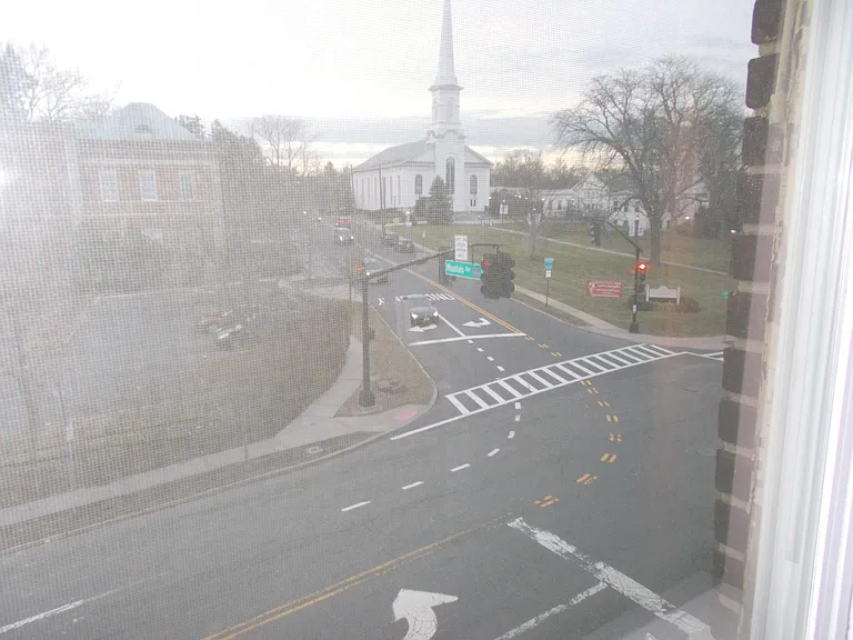 260 E Broad St #3 — Photo 15