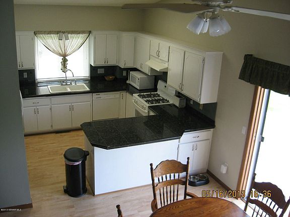 3rd image of 6729 175th St W