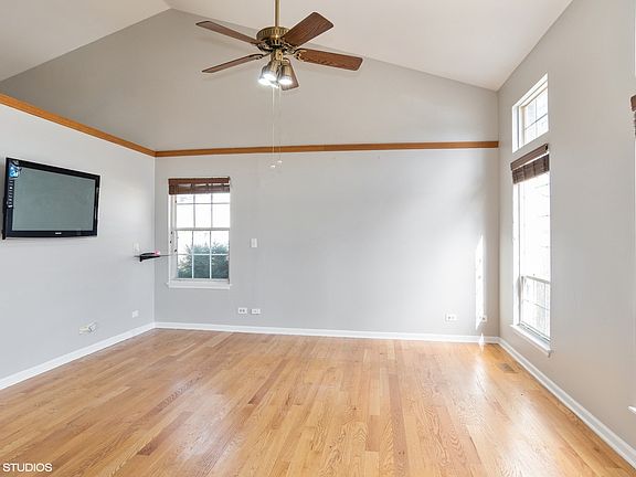 4th image of 4070 Pennsbury Ct