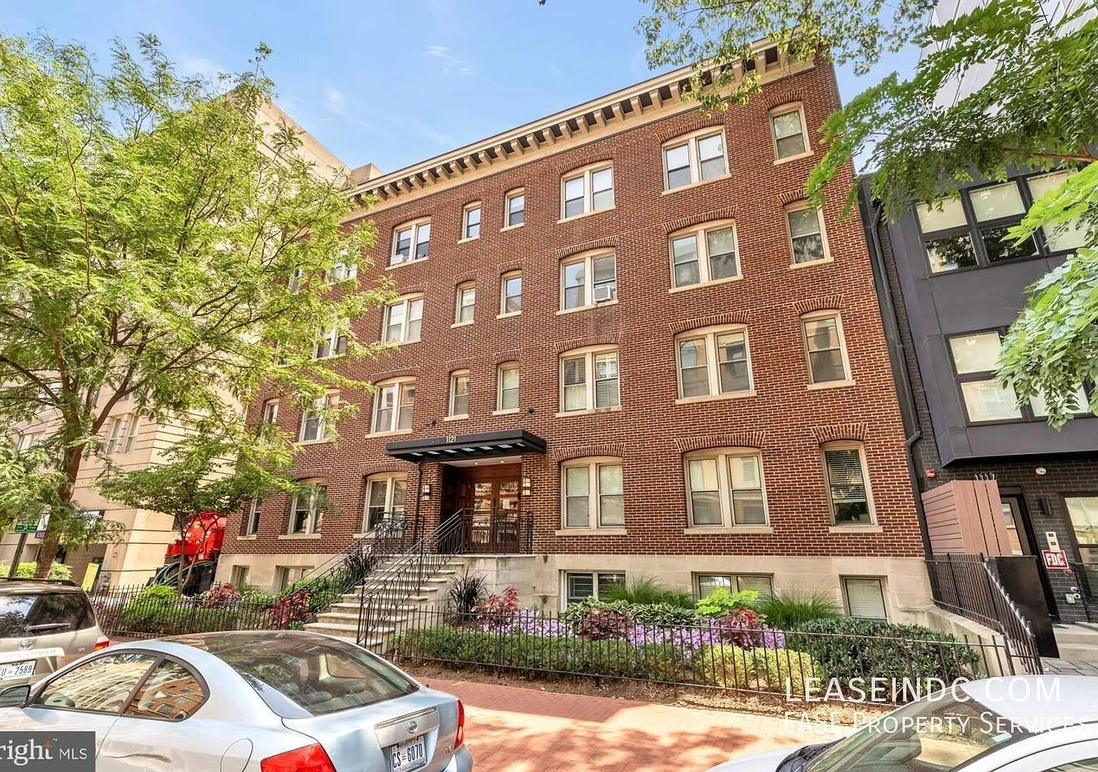 Studio, 369 sqft, $2,000 — Photo 2