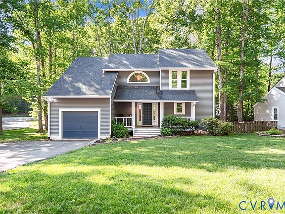 2nd image of 14401 Woods Walk Ln