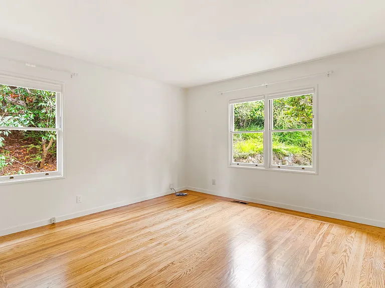 6857 Armour Dr — Photo 30