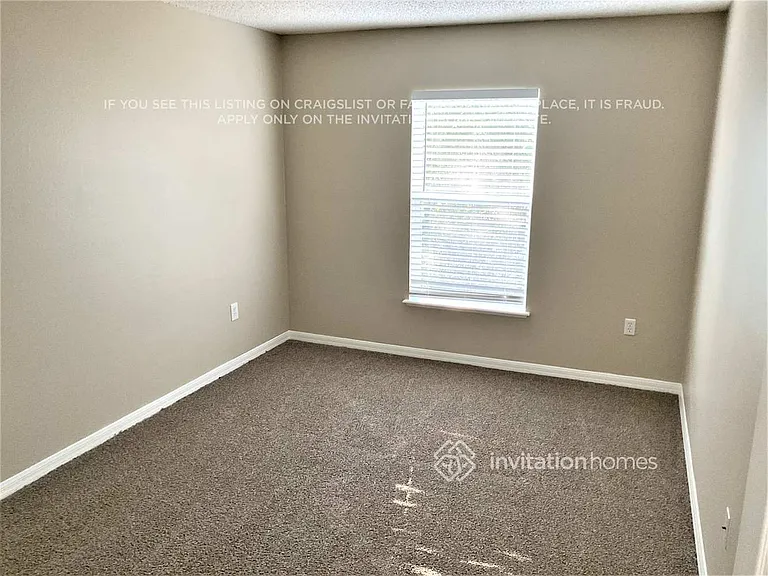 1754 McFarlane Ave — Photo 10