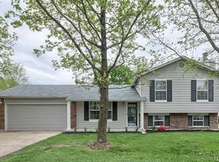 794 Bear Mountain Dr, Saint Peters, MO 63376