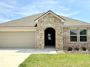 103 Lake Oak Dr, Lafayette, LA 70507