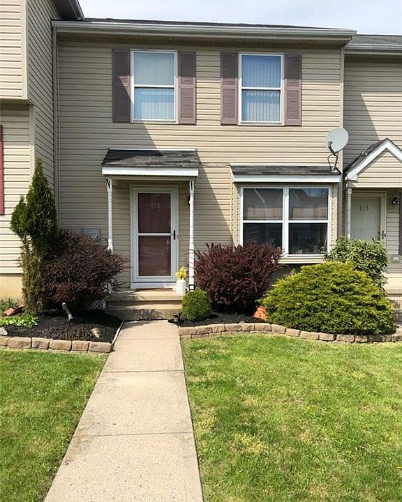 1st image of 813 Cove Ct