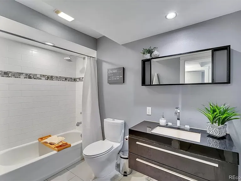 2837 Vallejo St #107 — Photo 13