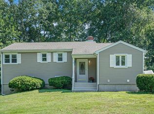 38 Pemberton Dr, Trumbull, CT 06611