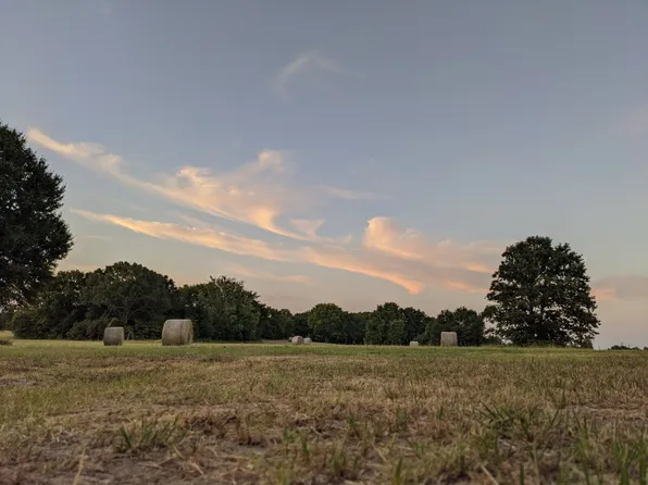 8698B Richardson Rd, Athens, TX 75752