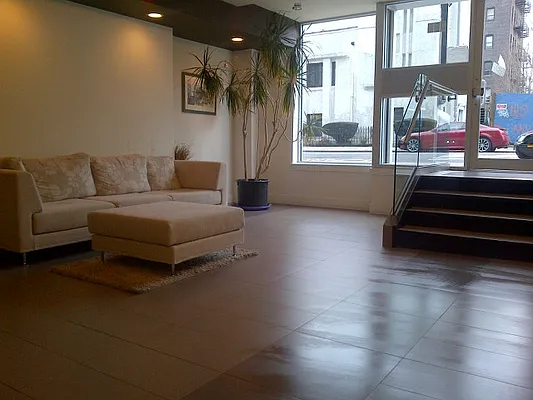 Rented by Elite NY Holdings | media 31