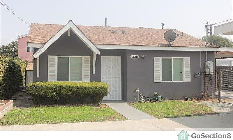 2nd image of 9512 Bandera St