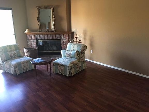 2nd image of 3033 Blackhorse Dr