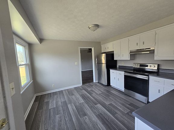 3rd image of 312 Kelsey Dr
