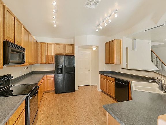 5th image of 10687 S Silverbluff Dr