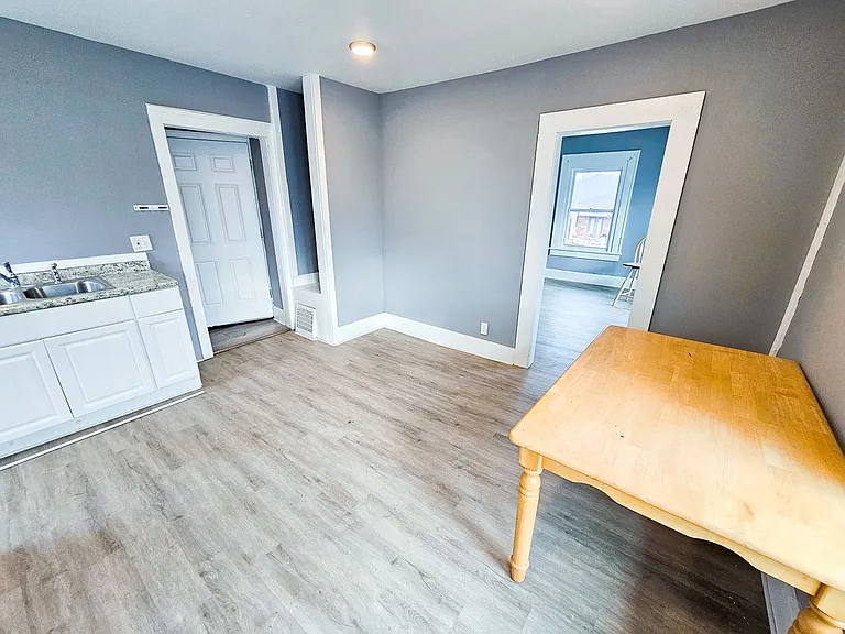 4831 E Washington St #4 — Photo 7