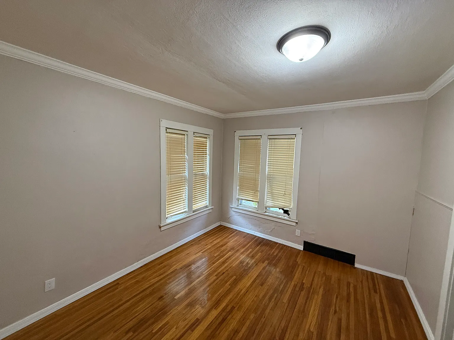 2 bed, $1,250 — Photo 1